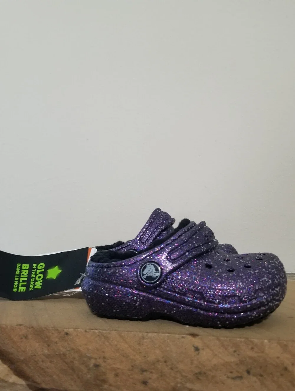 NEW! Crocs Little Kids Space Clog with Black Strap Sz 6